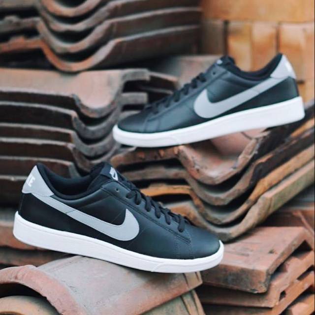 Sepatu hotsell nike tennis