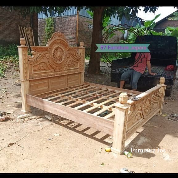 Jual Tempat Tidur Rangka Dipan Kayu Jati Ukir Mentahan Ukuran 180cm ...