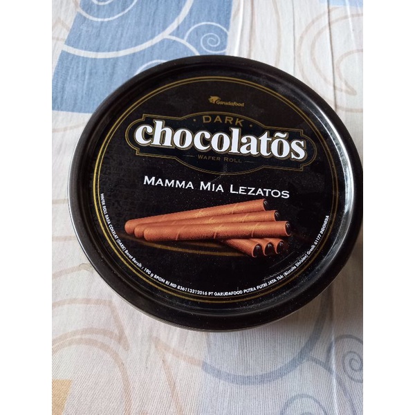 Jual Wafer coklat kaleng cholatos dark wafer roll 190gr | Shopee Indonesia