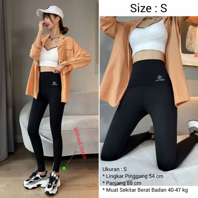 Yosh ogil va uning onasi ortasidagi jinsiy aloqa haqida videoni onlayn tomosha qiling.