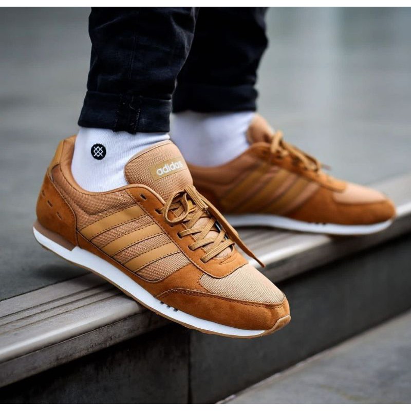 Adidas neo city outlet racer wood brown