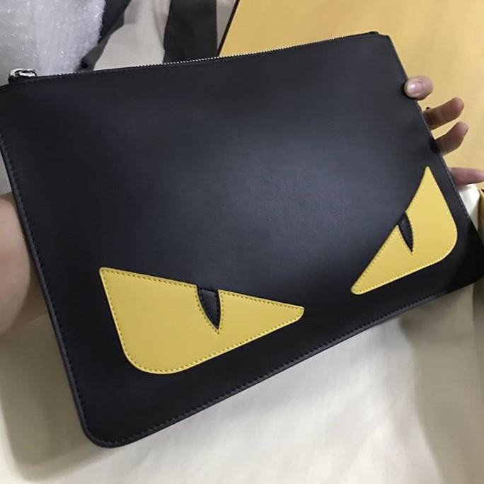 Harga 2025 clutch fendi