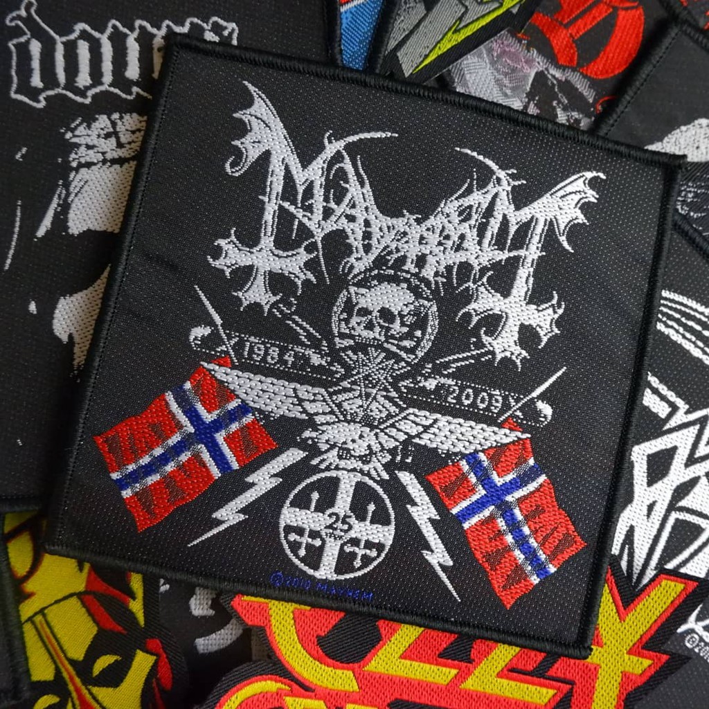 MAYHEM cOAT oF aRMS patch tissé 10 x 9,5 cm
