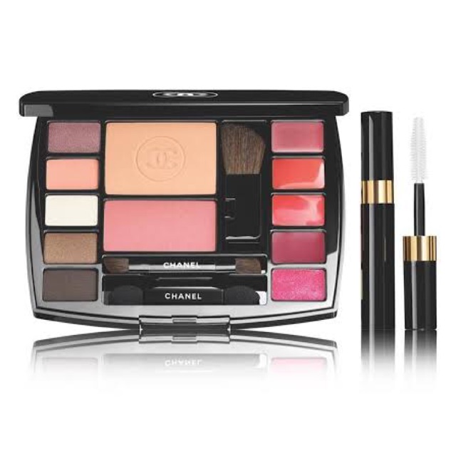 Jual CHANEL TRAVEL MAKEUP PALETTE ESSENTIALS | Shopee Indonesia