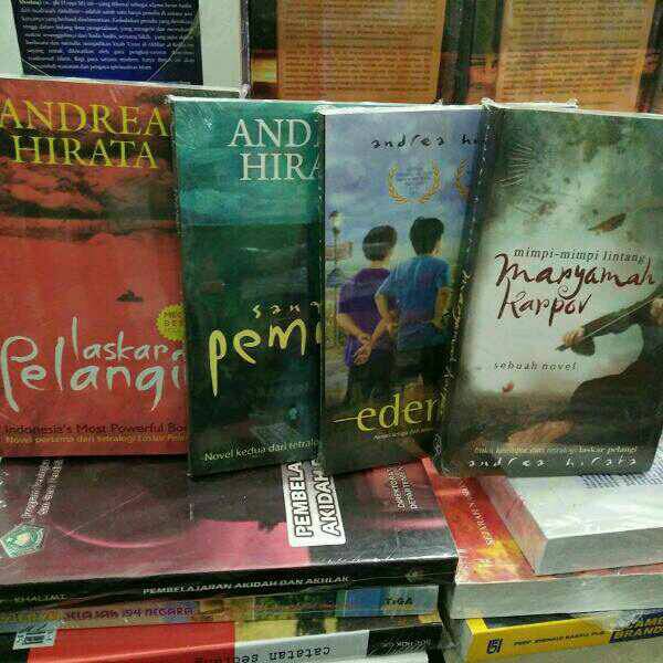 Jual Paket 4 Novel Tetralogi Laskar Pelangi Andrea Hirata Shopee