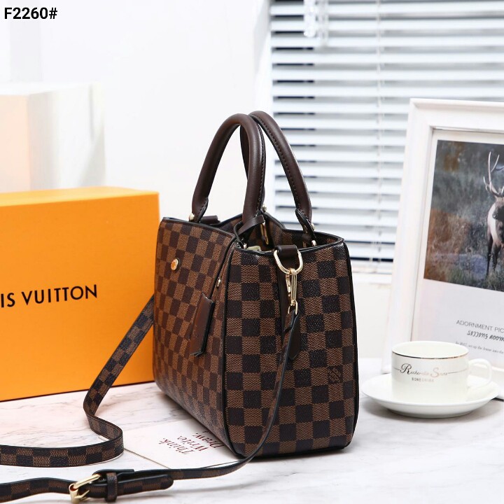 Jual tas lv montaigne - Jakarta Timur - Celine_shop