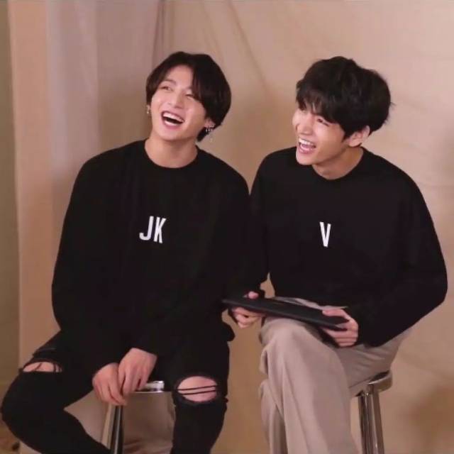 Jual Termurah.!!! Kaos LENGAN PANJANG BTS initial nama (request Initial ...