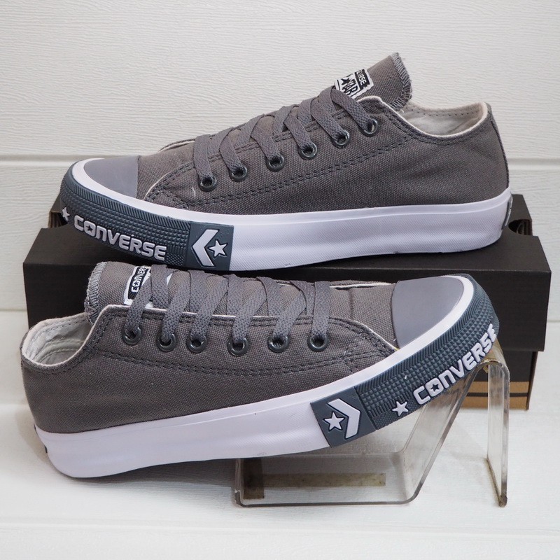 CONVERSE ALL STAR CHUCK TAYLOR X UNDEFEATED LIMITED EDITION SEPATU ALLSTAR  MERAHMARRON