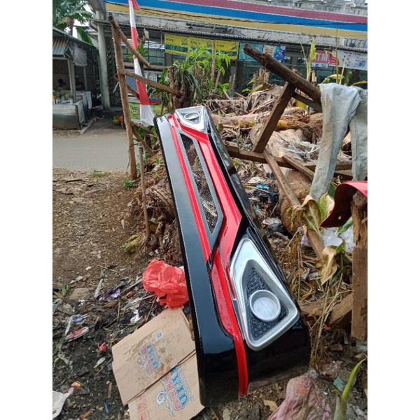 Bencana di Jalan Raya: Analisis Kerusakan Bumper Depan Bus Pariwisata dan Implikasinya