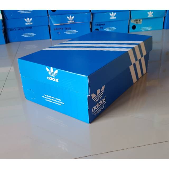 Box adidas ori hotsell