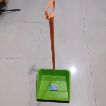 Jual Engkrak Plastik Besar - Serokan Sampah LION STAR | Shopee Indonesia