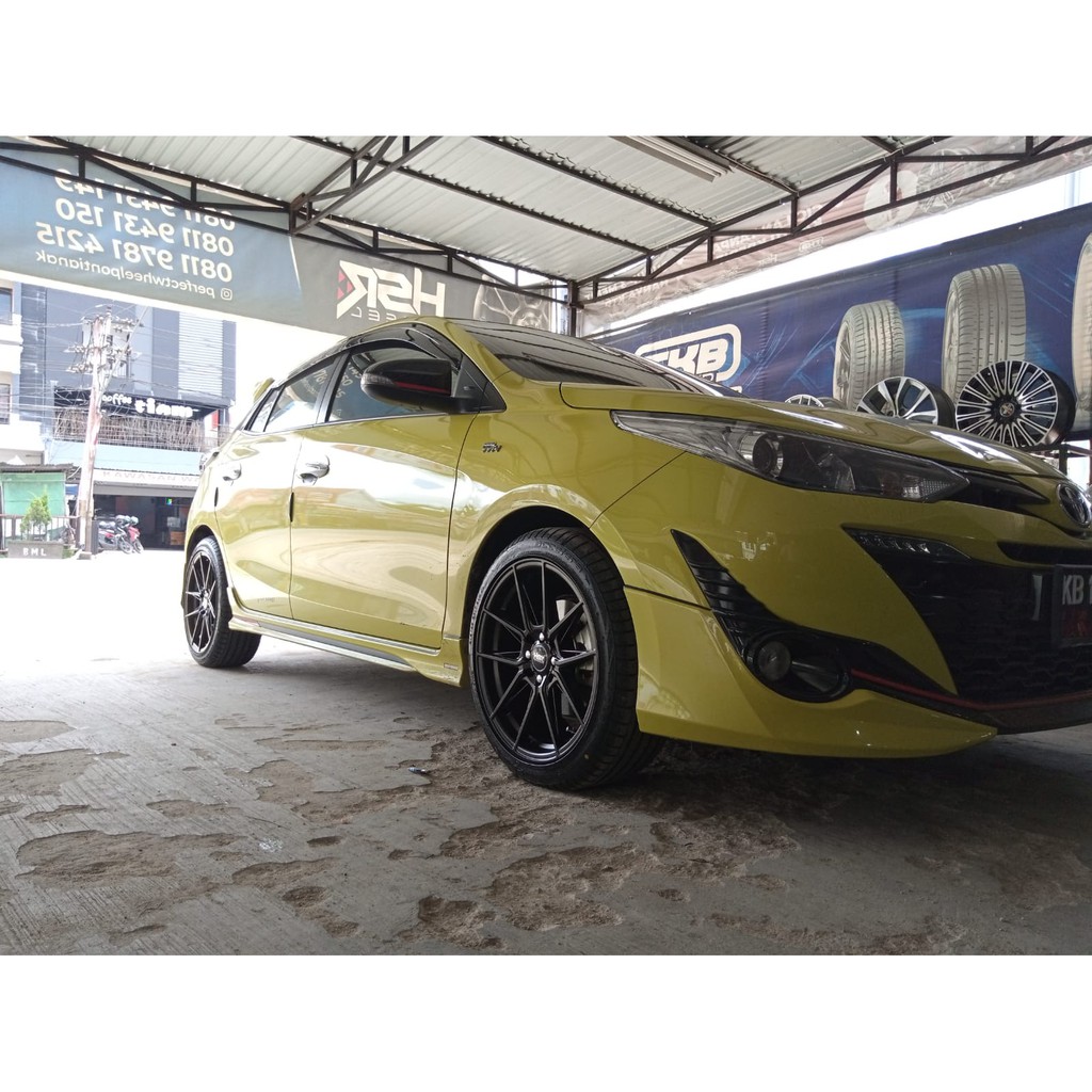 Jual Velg Racing Keren Tipe FEFERO JA061 HSR R17X75 H8X100-114,3 ET40 ...