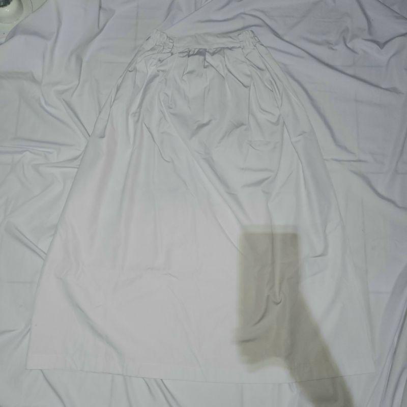 Jual ROK PUTIH SERAGAM RAMPLE PRELOVED (baca deskripsi) | Shopee Indonesia