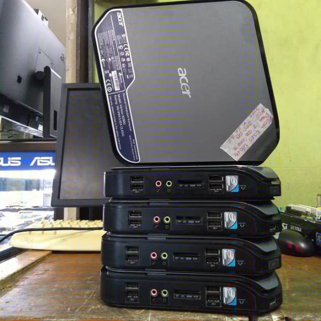 228 ASUS ミニPC UN65U i5-7200U 8Gb SSD512 Asus VivoMini UN65U Mini