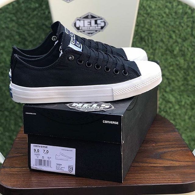 Sepatu converse shop chuck taylor 2