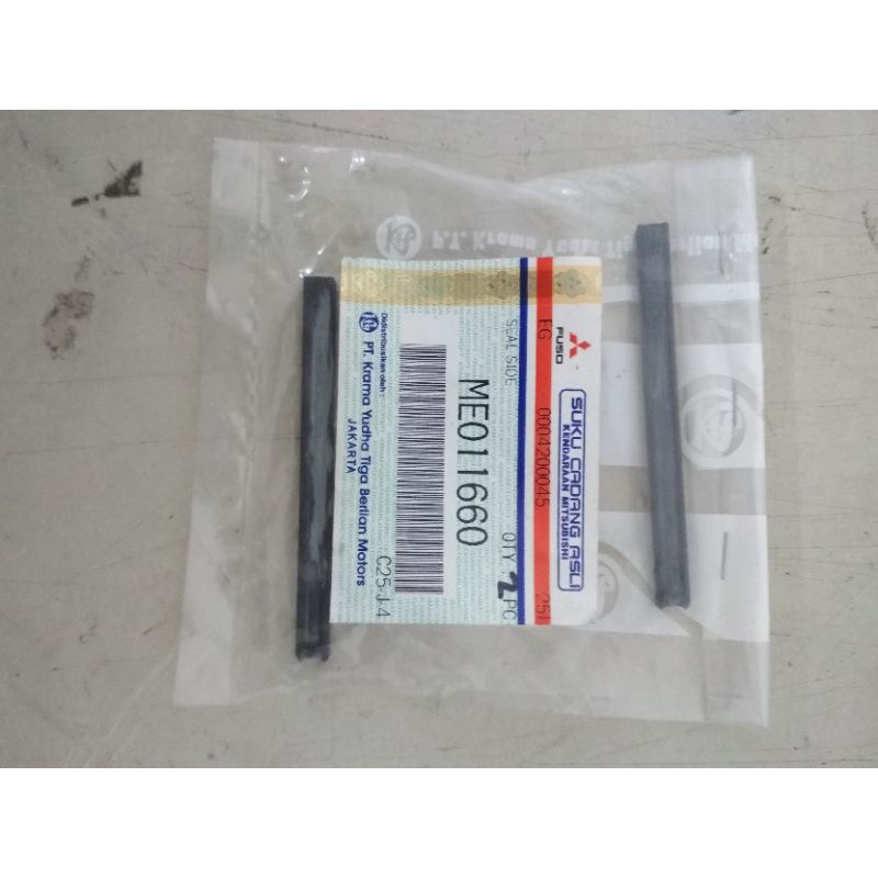 Jual ME011660-Seal side Colt diesel canter original Mitsubishi | Shopee ...