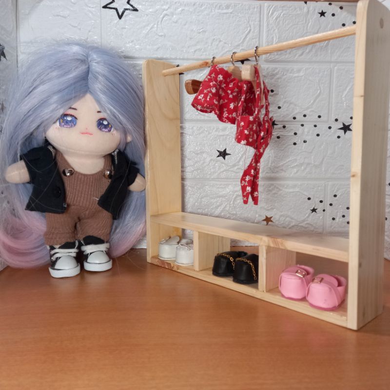 Jual Miniatur rak gantung untuk clothes doll | Shopee Indonesia