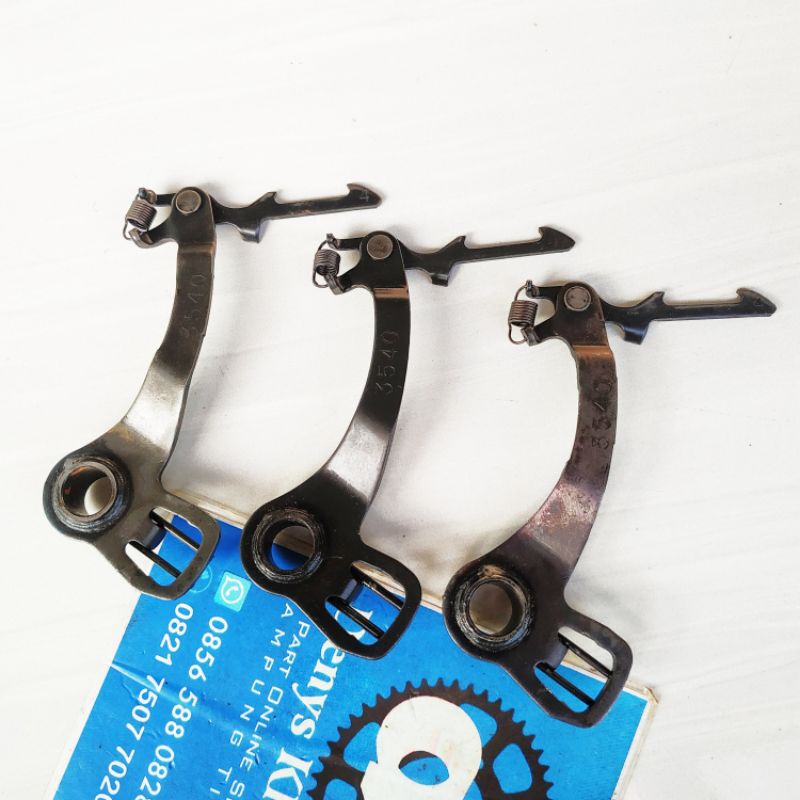 Jual cakar cakaran garpu cukitan as perseneling operan gigi rc100 bravo ...