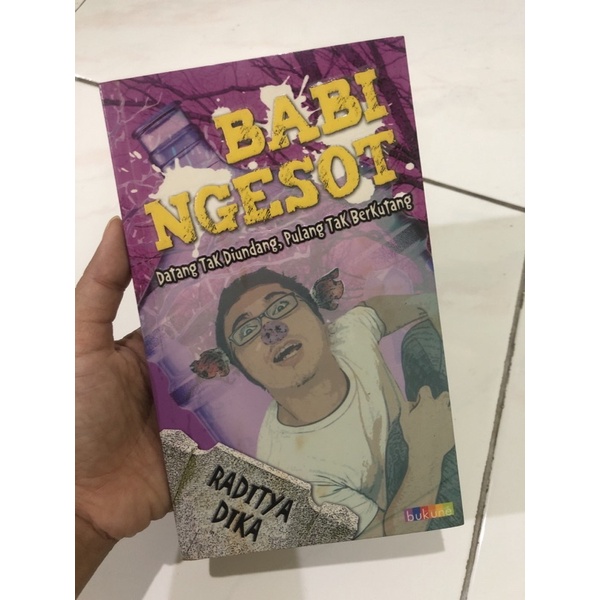Jual BUKU BABI NGESOT karya RADITYA DIKA | Shopee Indonesia