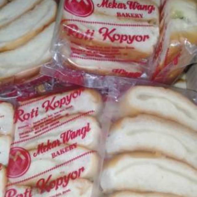 Jual Roti Kelapa/Roti Kopyor/Roti Jadul/Roti legend/ Roti enak dan