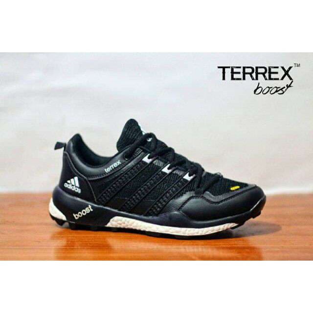 Adidas terrex 2024 boost original