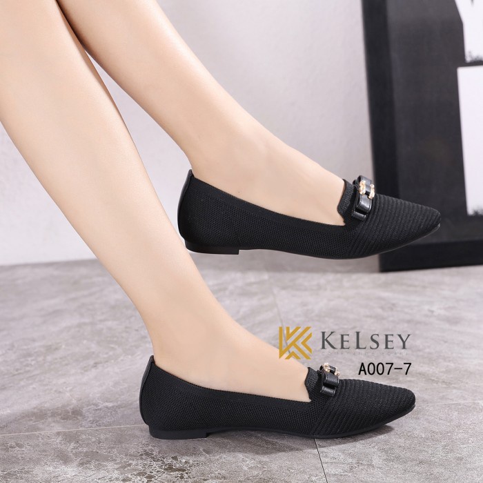 Model flat on sale shoes wanita terbaru