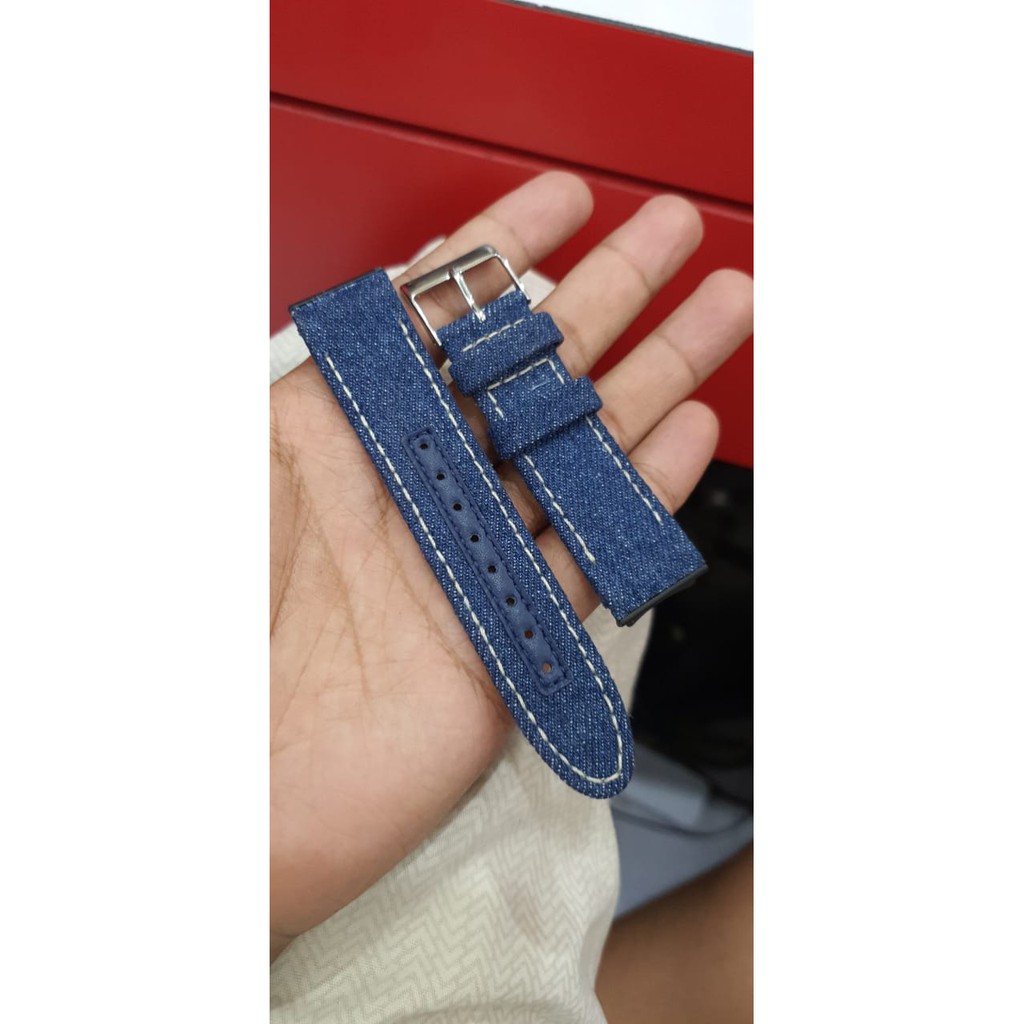 Jual Tali Kulit Leather Karet Jeans Biru Guess W0289L1 W0040G6 W0247G3 W0149L5 W0325L8 Original Pria dan Wanita Premium Authentic Shopee Indonesia