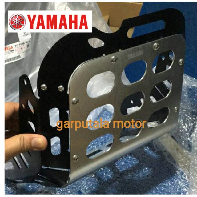 Jual SKID PLATE SILVER COVER PELINDUNG MESIN YAMAHA XSR 155 ORIGINAL