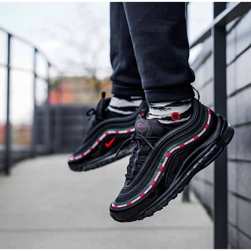 Air max 97 shop undefeated black on feet