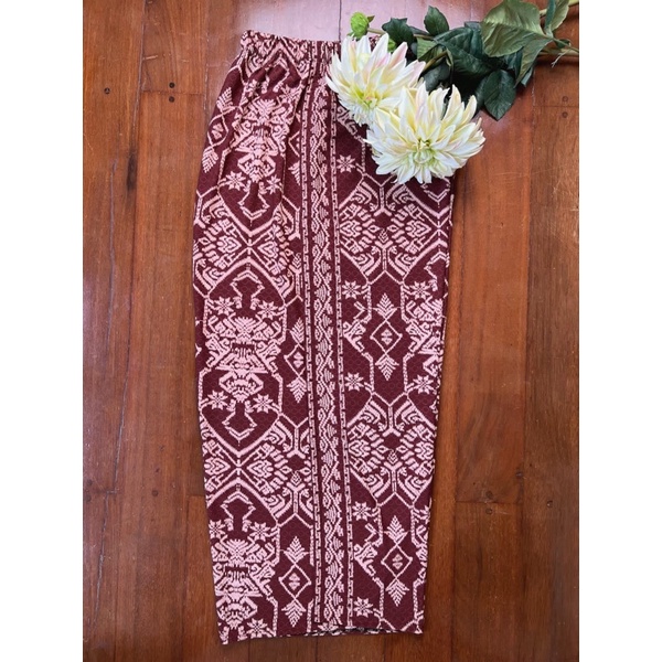 Jual ROK SONGKET BALI DIORAMA KNIT STRETCH WARNA BARU MONOCHROME | ROK ...