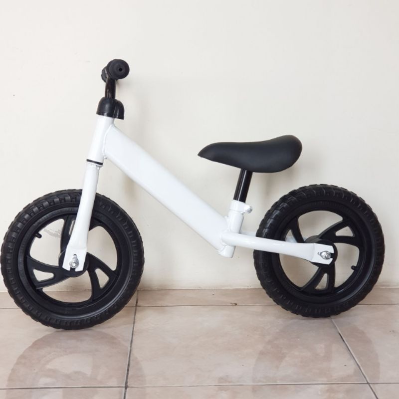 jual balance bike bekas