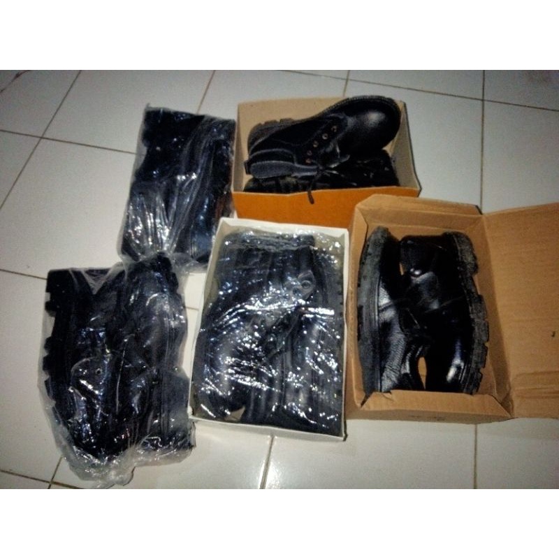 Jual SEPATU | Shopee Indonesia