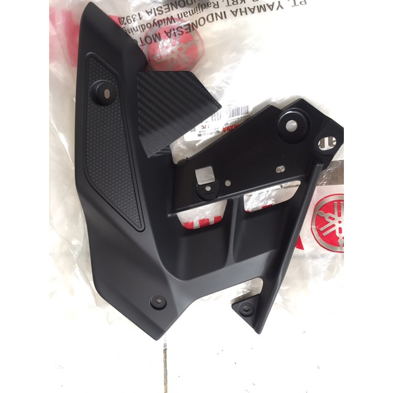 Jual panel 1 dan 2 cover bawah tangki xabre kanan original yamaha ...