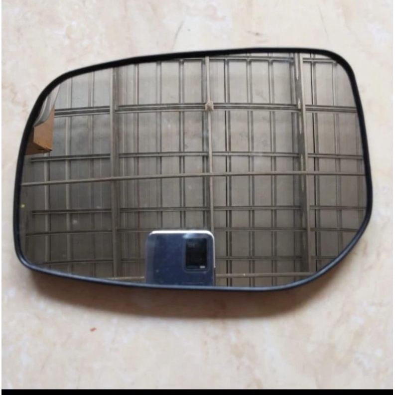 Apakah Spion Yaris 2008 Bisa Diretackle? Eksplorasi Opsi Perbaikan dan Penggantian