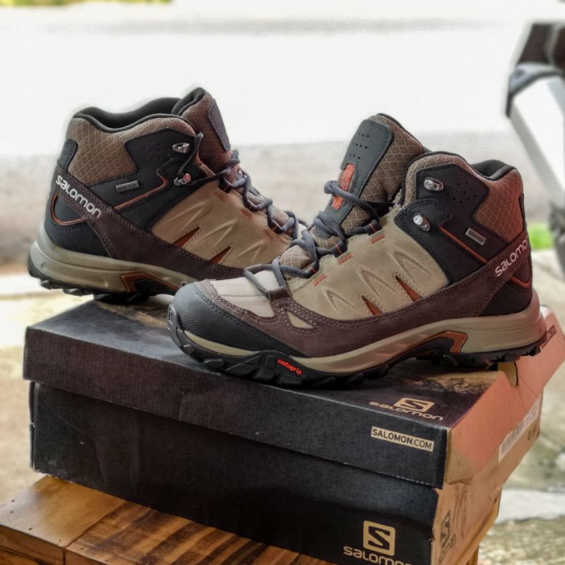 sepatu gunung Salomon Eskape mid gtx size 41