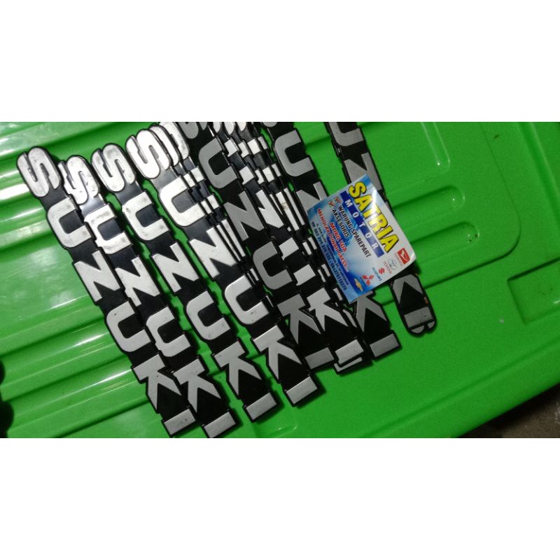 Jual Emblem logo Suzuki katana carry Forza amenity esteem Jimny Sierra