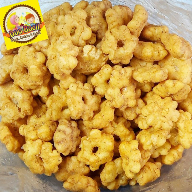 Jual Pilus Ribut Sakura 250 Gram - Duo Bocil Snack | Shopee Indonesia