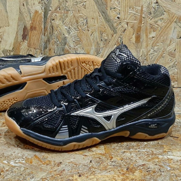 Promo SEPATU VOLLY MIZUNO WAVE TORNADO 9 MID PREMIUM ORIGINAL SIZE 40 45 Hitam 40 Limited