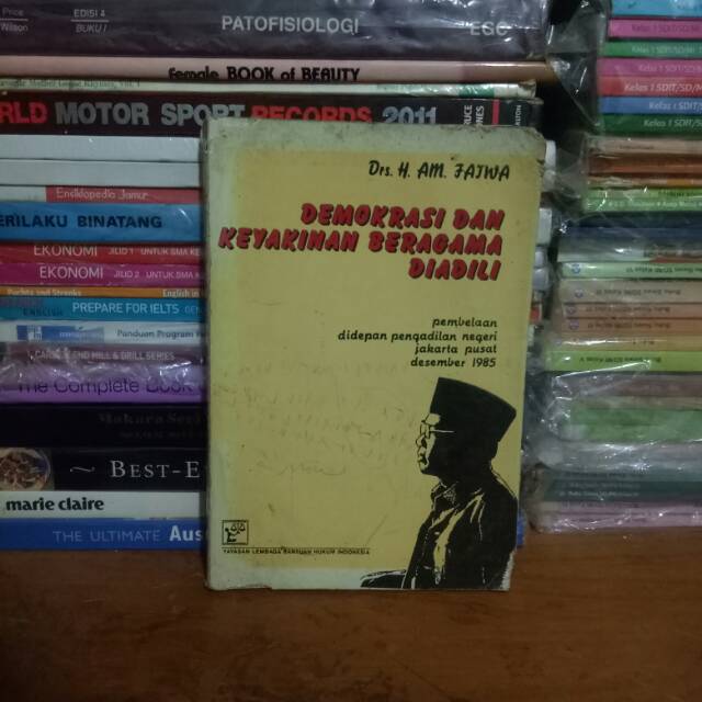 Jual Original Antik Buku Demokrasi Dan Keyakinan Beragama Diadili By