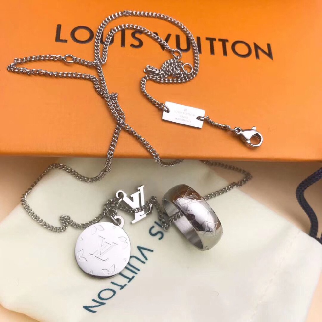 Louis Vuitton Monogram Charms Necklace Silver in Zamac/Palladium