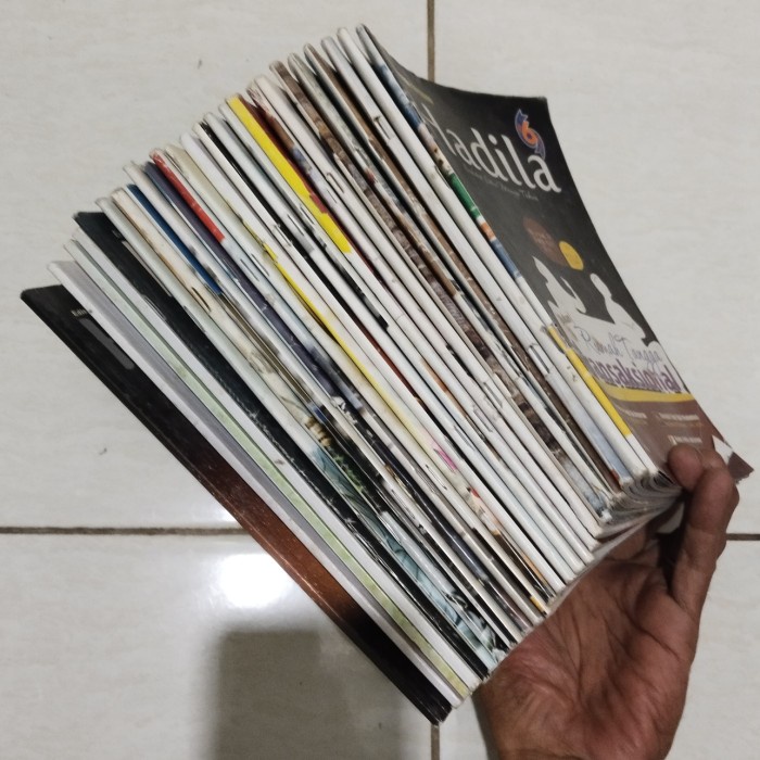 Jual Majalah Islami HADILA Original Bekas | Shopee Indonesia