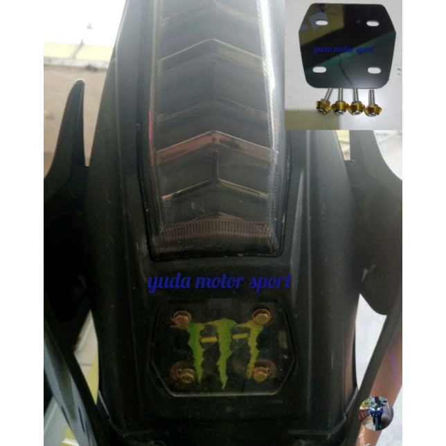 Jual COVER LUBANG SPAKBOR R15 V3 DAN R15 V4 AKRILIK PLUS BAUT SELANCAR ...