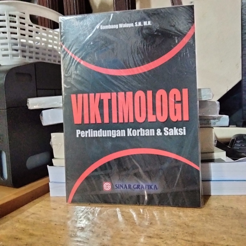 Jual VIKTIMOLOGI PERLINDUNGAN KORBAN DAN SAKSI BY Bambang Waluyo ...