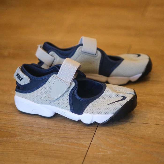 nike air rift sandals