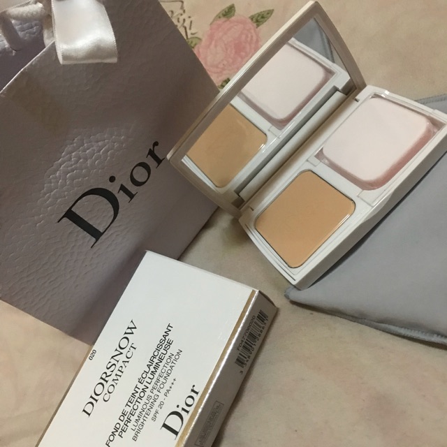 Diorsnow compact outlet