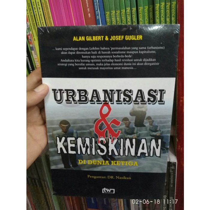 Jual URBANISASI DAN KEMISKINAN DI DUNIA KETIGA By Alan Gilbert | Shopee ...