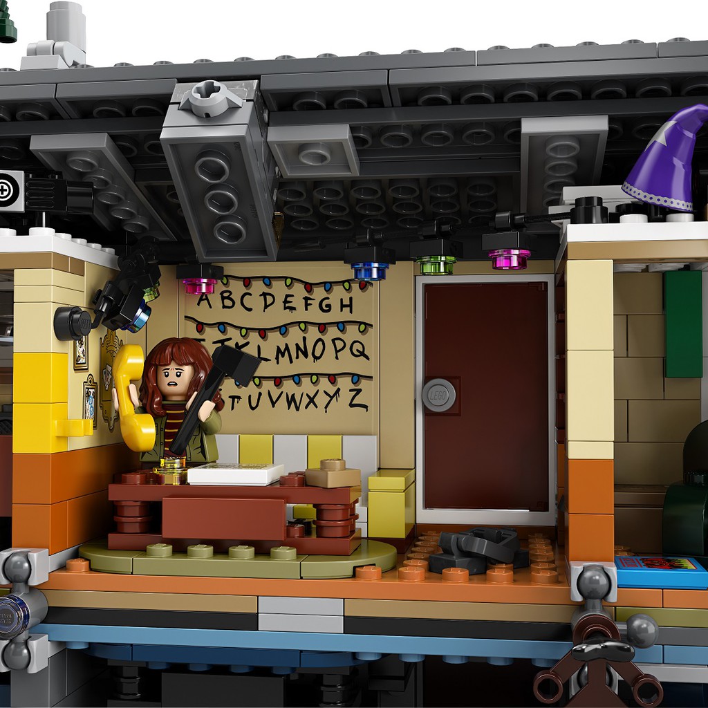 Jual LEGO Original STRANGER THINGS 75810 The Upside Down - Mainan Anak ...