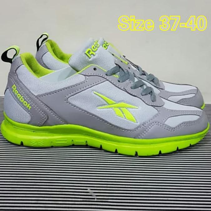 Sepatu aerobic reebok original store