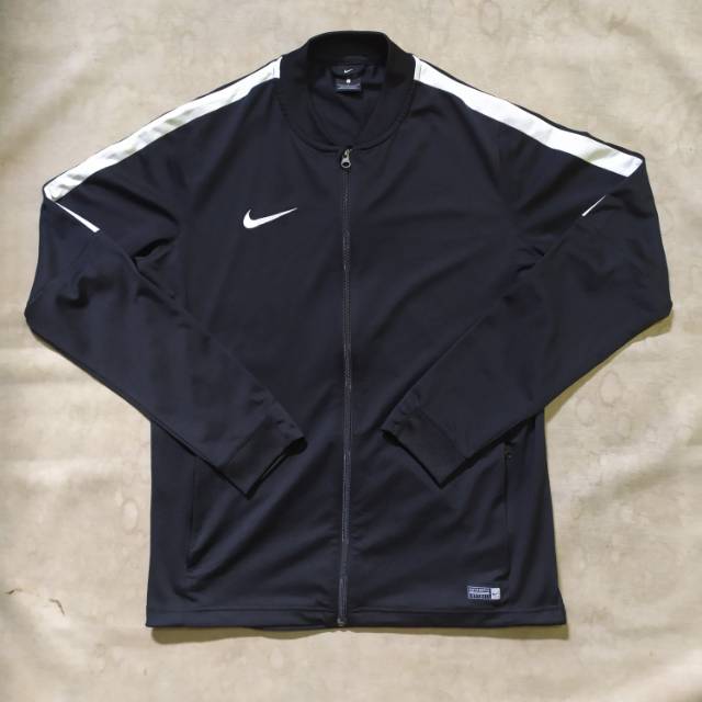 Jaket nike shop dri fit