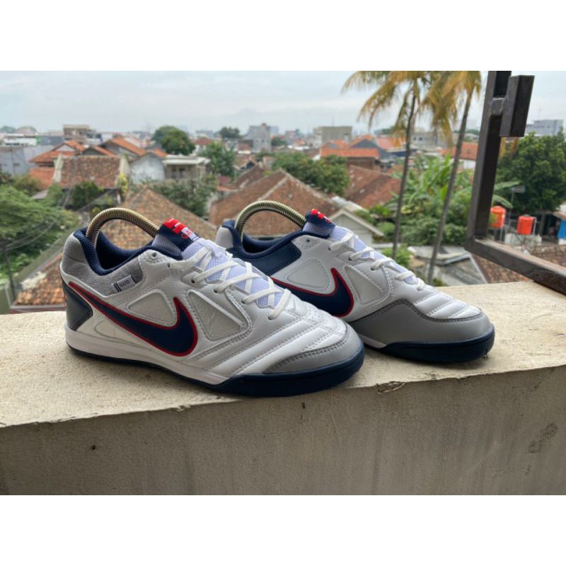 Futsal deals nike gato